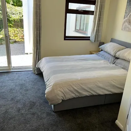 Holiday home Cheerful 4 Bedroom Bungalow, Garden & Free Parking