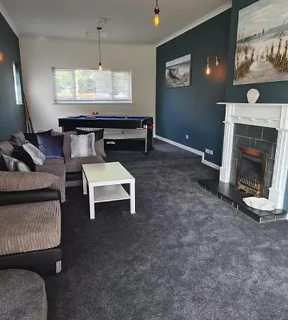 Cheerful 4 Bedroom Bungalow, Garden & Free Parking Carbis Bay